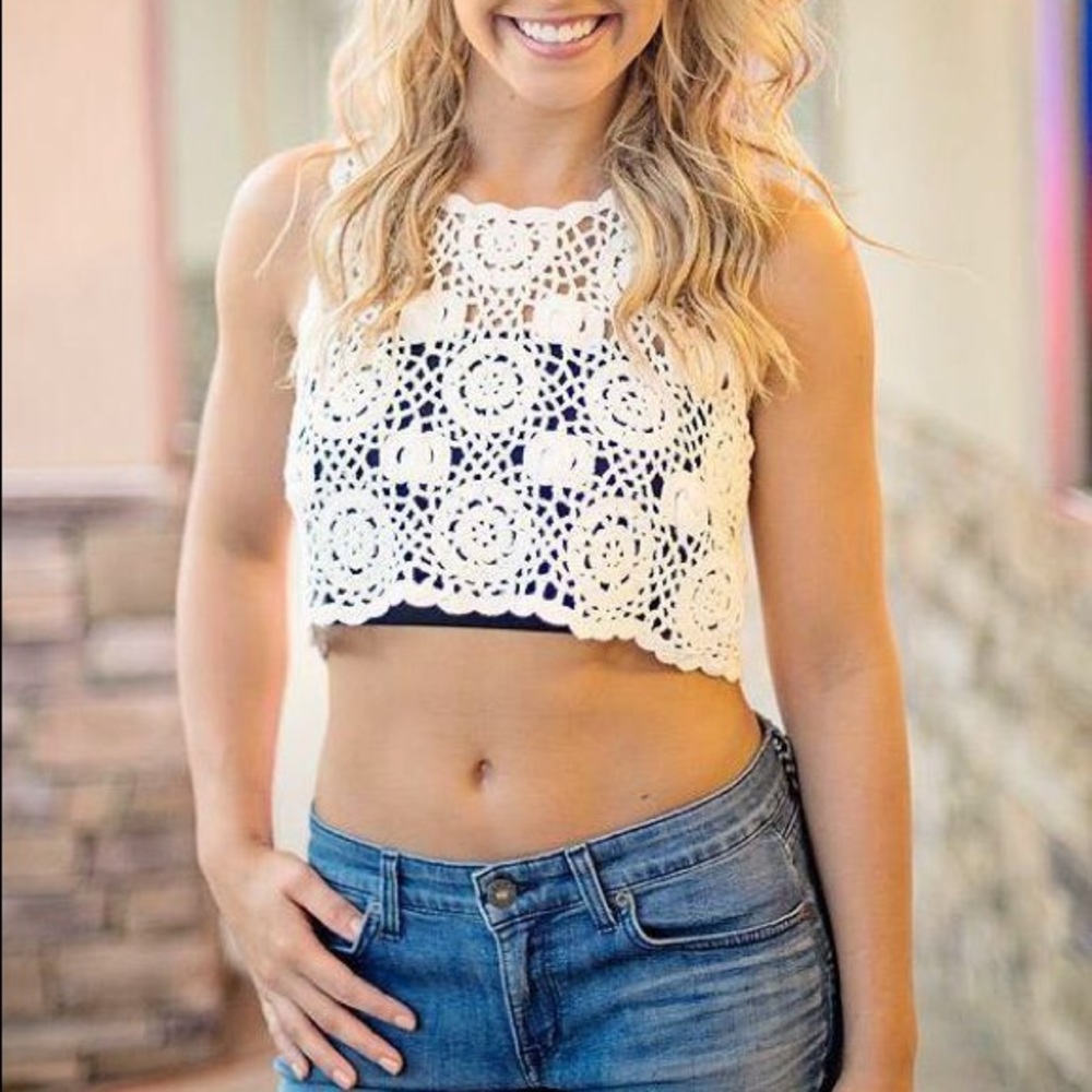 NWT - Crop Top {Sizes XS & M}